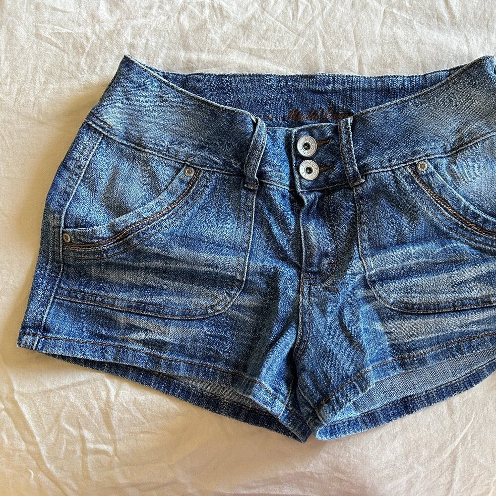 Ladies Mudd Jeans Shorts Size 11 98% Cotton 2% Spandex Spring Summer Travel - Picture 8 of 11